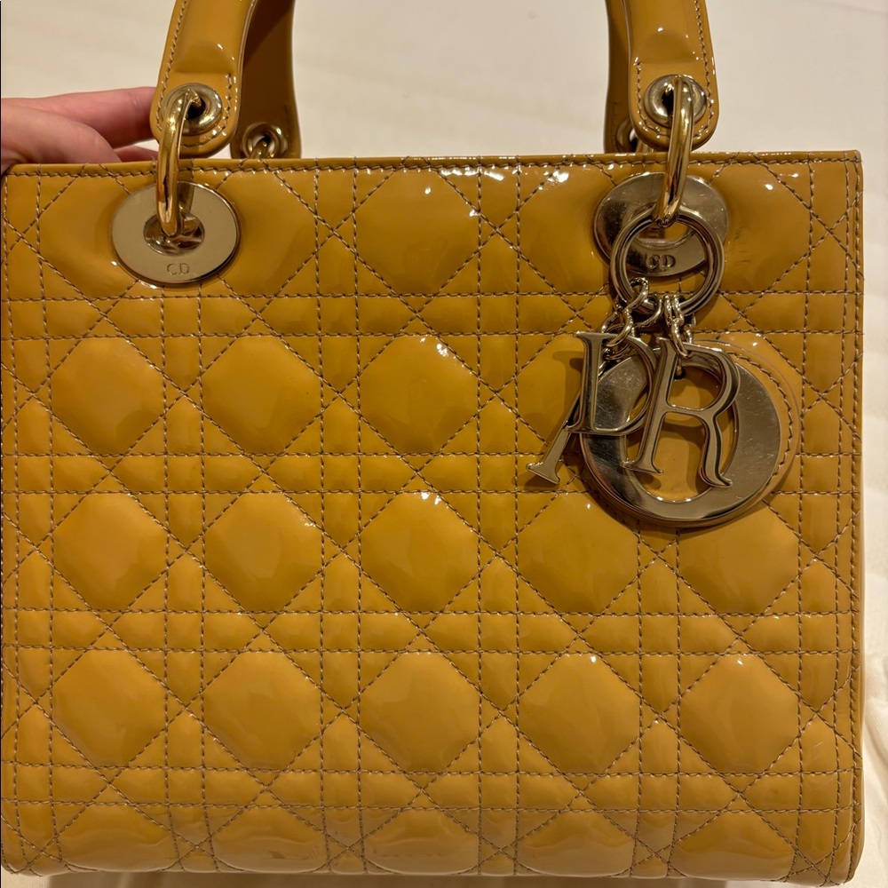 Christian Dior authentic Patent Medium Lady Dior Bag Beige - Picture 4 of 14